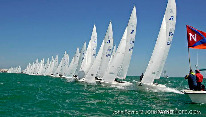 Etchells Worlds at the start