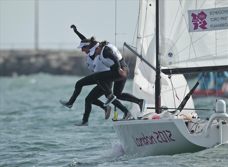 NZL 470 women gold celebrate