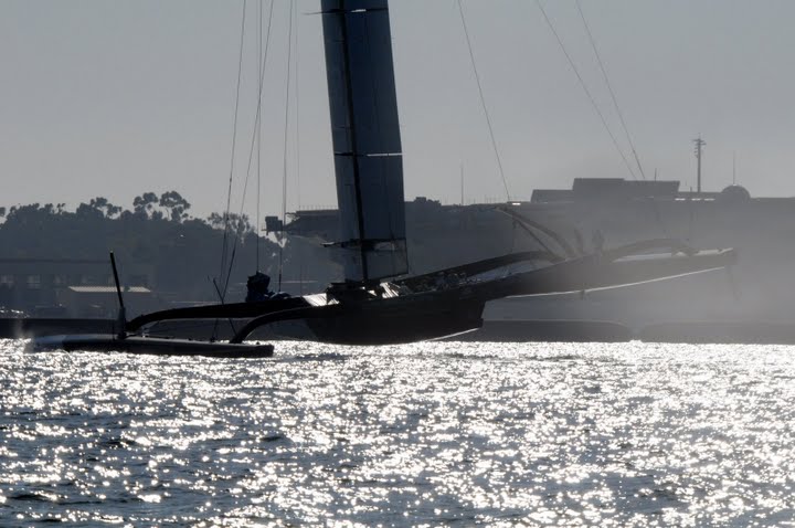 BMW Oracle Racing USA 17